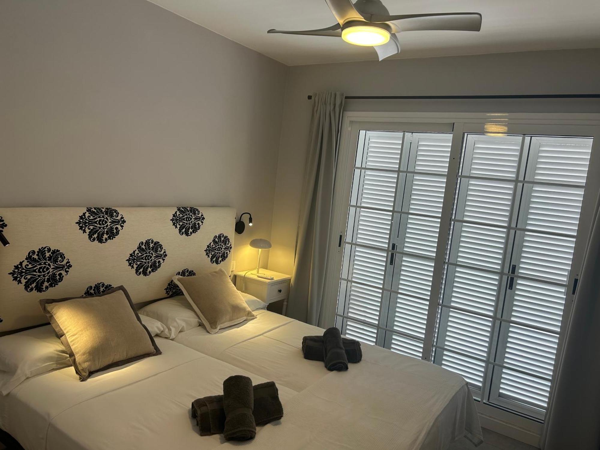 Playa Del Duque-Amazing Views 2 Bedroom Costa Adeje  Luaran gambar